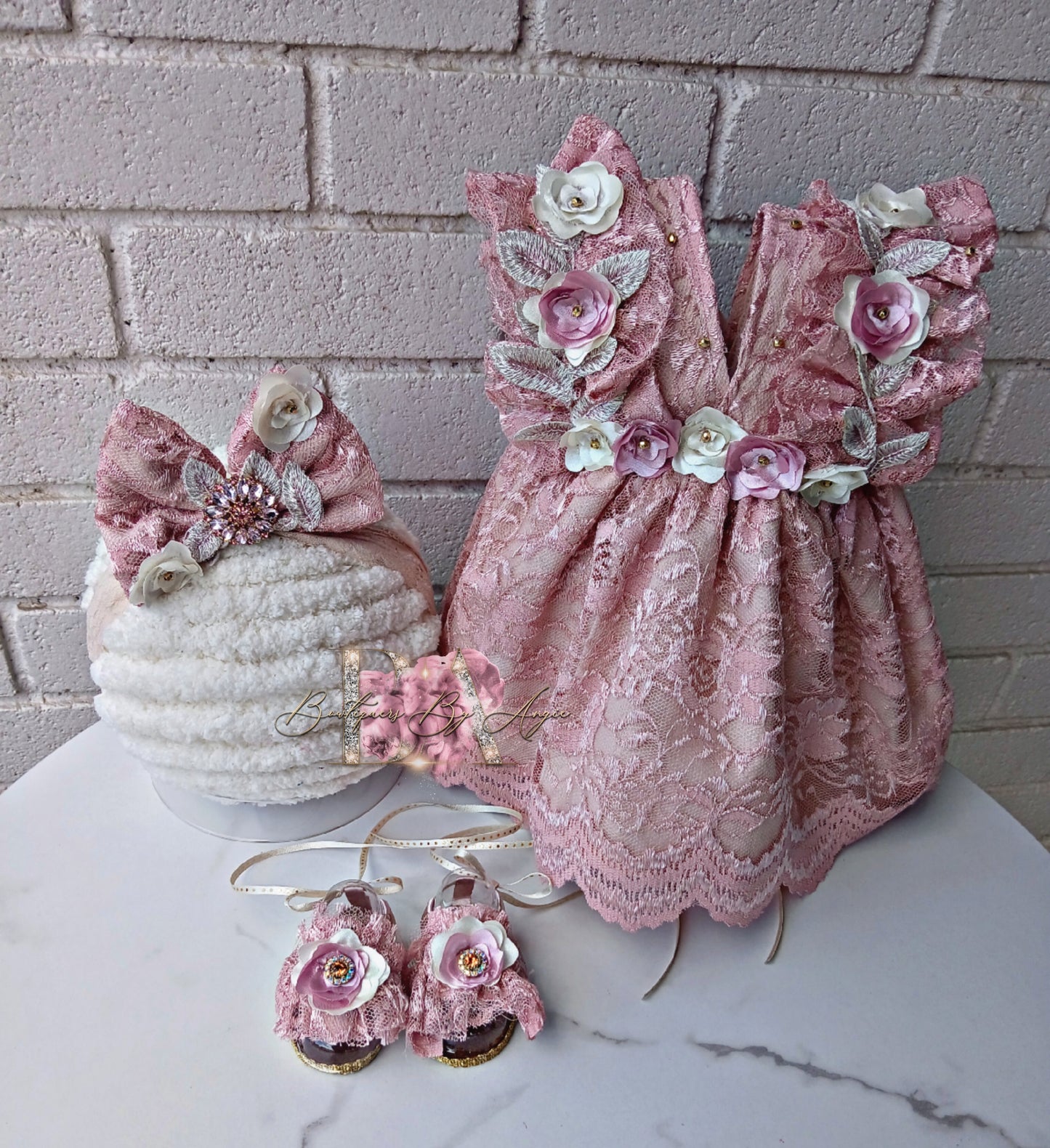 Delicate pink guava set