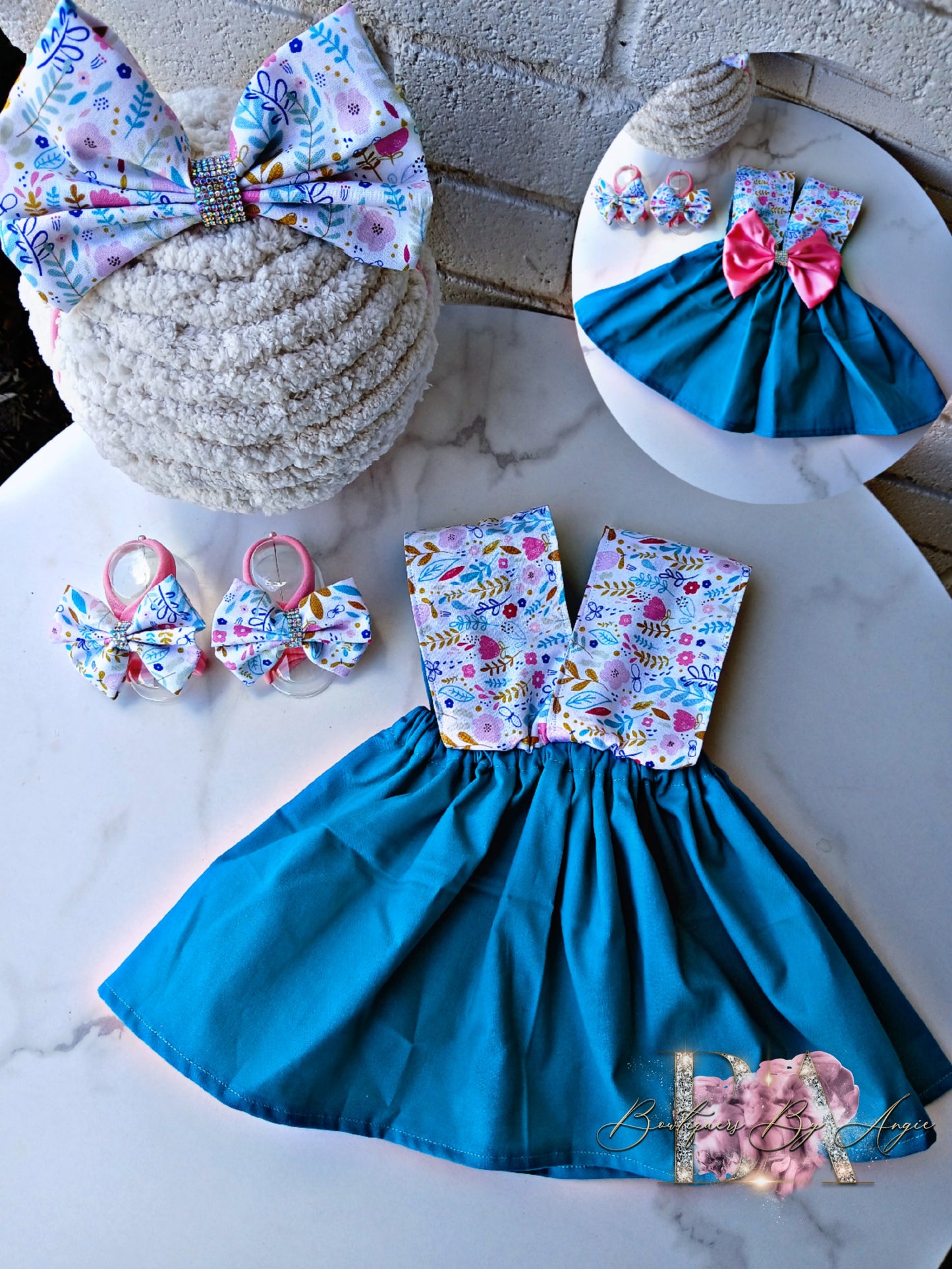 Turquoise floral set